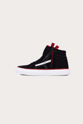 High Top Sneaker