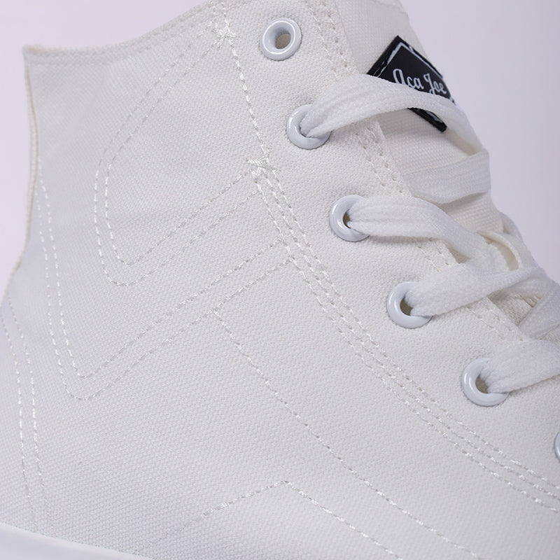 High Top Sneaker